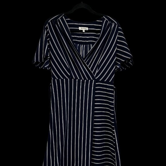 Monteau Dress,  Size L - Picture 1 of 3